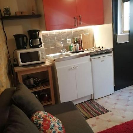 Petit Studio Au Coeur D'Uzes Apartment Ngoại thất bức ảnh