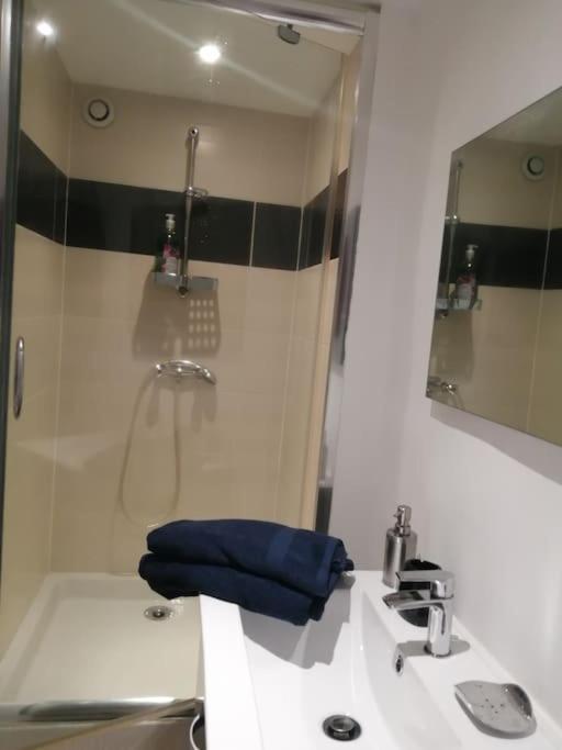 Petit Studio Au Coeur D'Uzes Apartment Ngoại thất bức ảnh